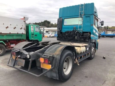 Nissan QUON  с аукциона в Японии