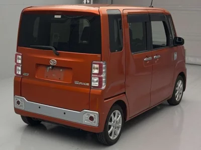 Daihatsu WAKE  с аукциона в Японии