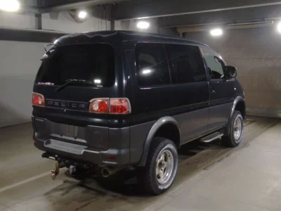 Mitsubishi DELICA  с аукциона в Японии