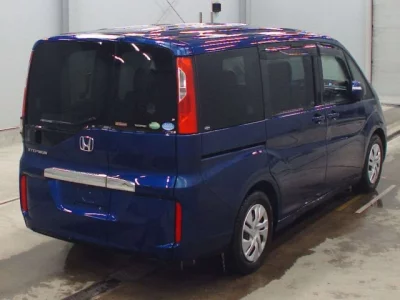 Honda STEP WAGON  с аукциона в Японии