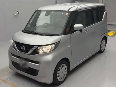 Nissan ROOX  с аукциона в Японии