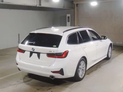BMW 3-Series  с аукциона в Японии