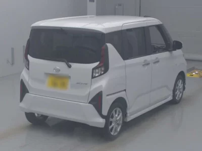 Daihatsu MOVE  с аукциона в Японии