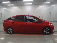Toyota PRIUS PHV лот № 30533 оценка 3.5  с аукциона в Японии 2