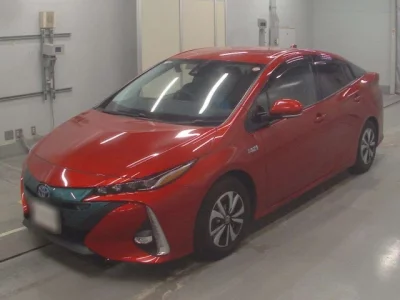 Toyota PRIUS PHV  с аукциона в Японии