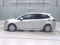 Toyota COROLLA TOURING лот № 30458 оценка 4  с аукциона в Японии 3