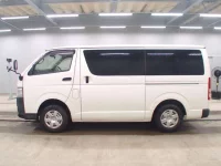Toyota REGIUS ACE VAN лот № 7010 оценка 3  с аукциона в Японии 3