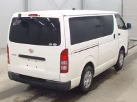Toyota REGIUS ACE VAN лот № 7010 оценка 3  с аукциона в Японии 1