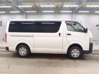 Toyota REGIUS ACE VAN лот № 7010 оценка 3  с аукциона в Японии 2