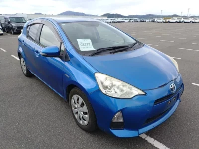 Toyota AQUA  с аукциона в Японии