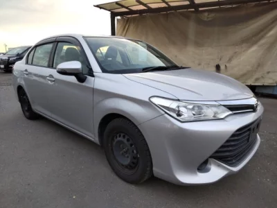 Toyota COROLLA AXIO  с аукциона в Японии
