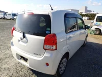 Toyota PORTE лот № 3598 оценка 3.5  с аукциона в Японии 2