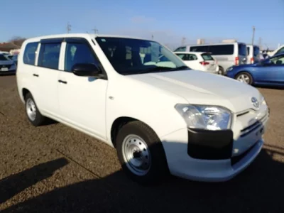 Toyota PROBOX  с аукциона в Японии