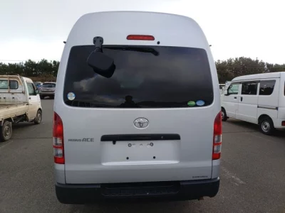 Toyota REGIUS ACE VAN  с аукциона в Японии