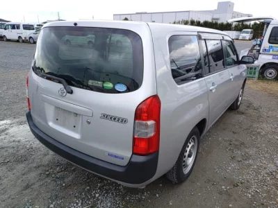 Toyota SUCCEED