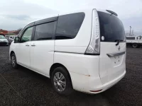 Nissan SERENA лот № 9336 оценка 3.5  с аукциона в Японии 4