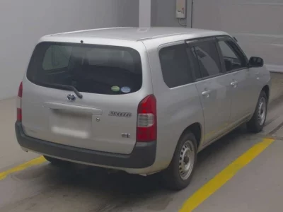 Toyota SUCCEED  с аукциона в Японии