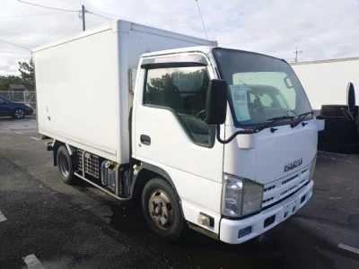 Isuzu ELF  с аукциона в Японии