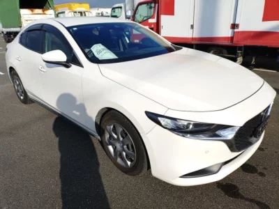 Mazda MAZDA3  с аукциона в Японии