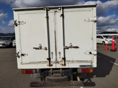 Mitsubishi CANTER  с аукциона в Японии