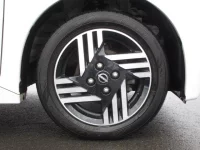 Nissan ROOX лот № 3001 оценка 4.5  с аукциона в Японии 6