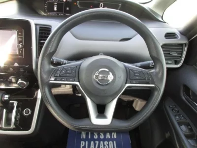 Nissan SERENA  с аукциона в Японии