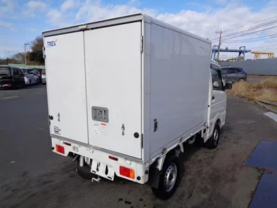 Nissan CLIPPER TRUCK