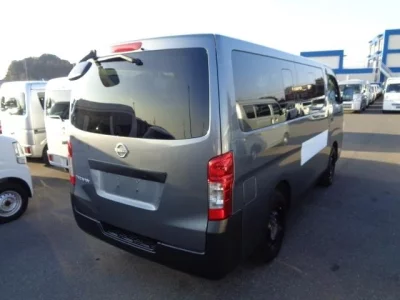 Nissan CARAVAN  с аукциона в Японии