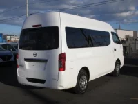 Nissan CARAVAN VAN лот № 3613 оценка 3.5  с аукциона в Японии 1