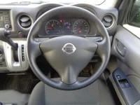 Nissan CARAVAN VAN лот № 617 оценка 3.5  с аукциона в Японии 4