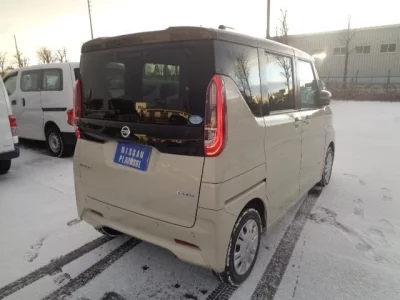 Nissan ROOX  с аукциона в Японии