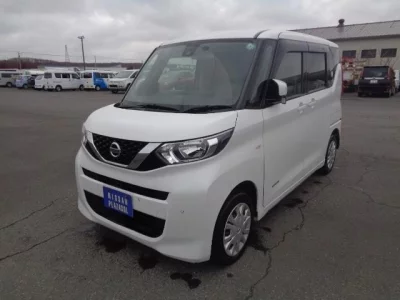 Nissan ROOX  с аукциона в Японии