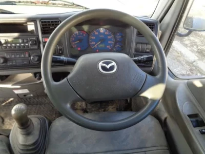 Mazda TITAN  с аукциона в Японии