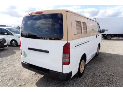Toyota HIACE VAN  с аукциона в Японии