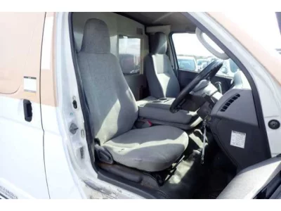 Toyota HIACE VAN  с аукциона в Японии