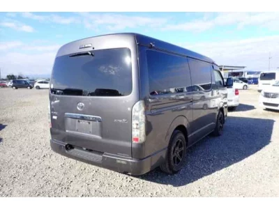 Toyota HIACE VAN  с аукциона в Японии