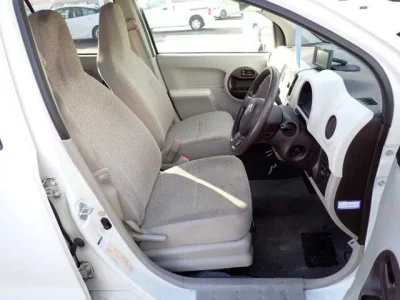 Toyota PASSO  с аукциона в Японии