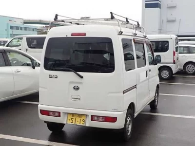Toyota PIXIS VAN  с аукциона в Японии