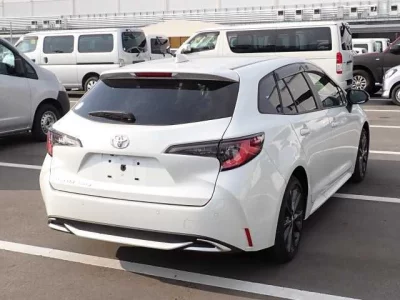 Toyota COROLLA TOURING  с аукциона в Японии