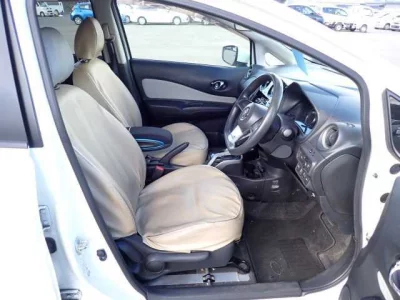 Nissan NOTE  с аукциона в Японии