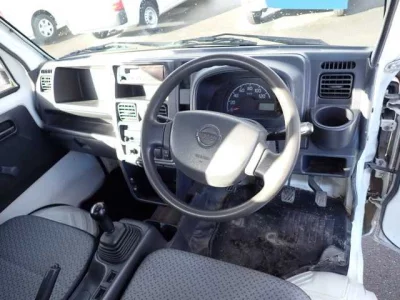 Nissan CLIPPER TRUCK  с аукциона в Японии