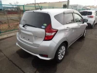 Nissan NOTE лот № 58 оценка 4  с аукциона в Японии 7