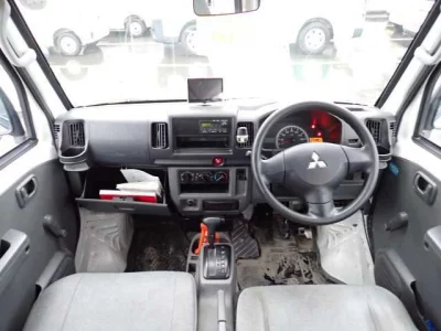 Mitsubishi MINICAB VAN