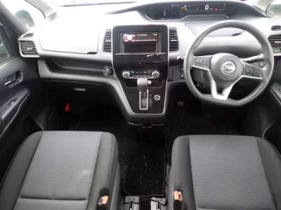 Nissan SERENA  с аукциона в Японии