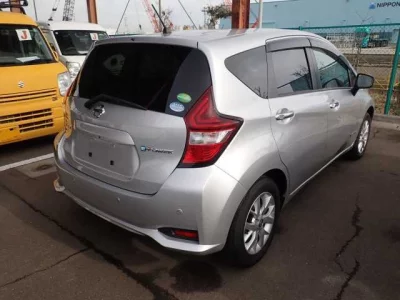 Nissan NOTE  с аукциона в Японии