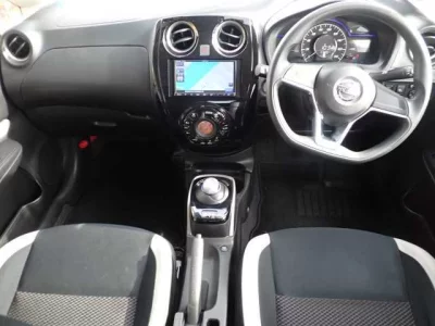 Nissan NOTE  с аукциона в Японии