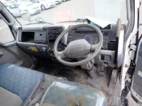 Mitsubishi CANTER лот № 516 оценка R  с аукциона в Японии 2