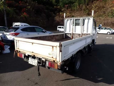 Isuzu ELF  с аукциона в Японии