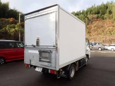 Isuzu ELF  с аукциона в Японии