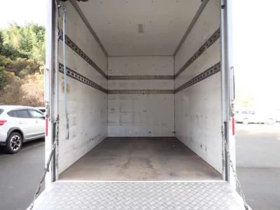 Isuzu ELF  с аукциона в Японии